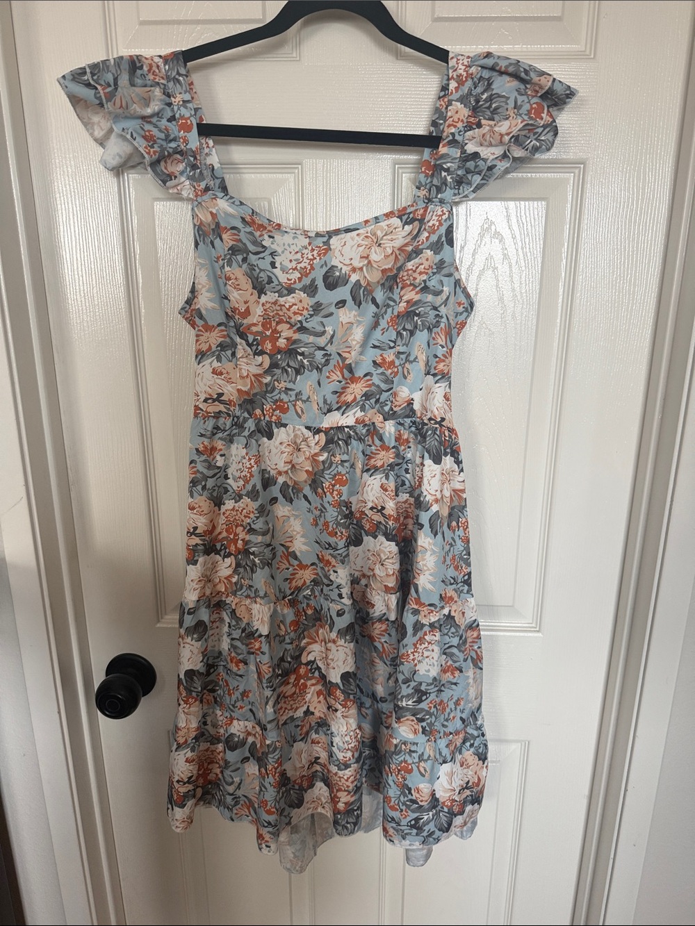 Women’s Amazon dress very light material size large open back smocking in back
